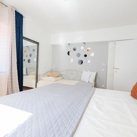 Guesthouse Rebecca Makarska Esterno foto