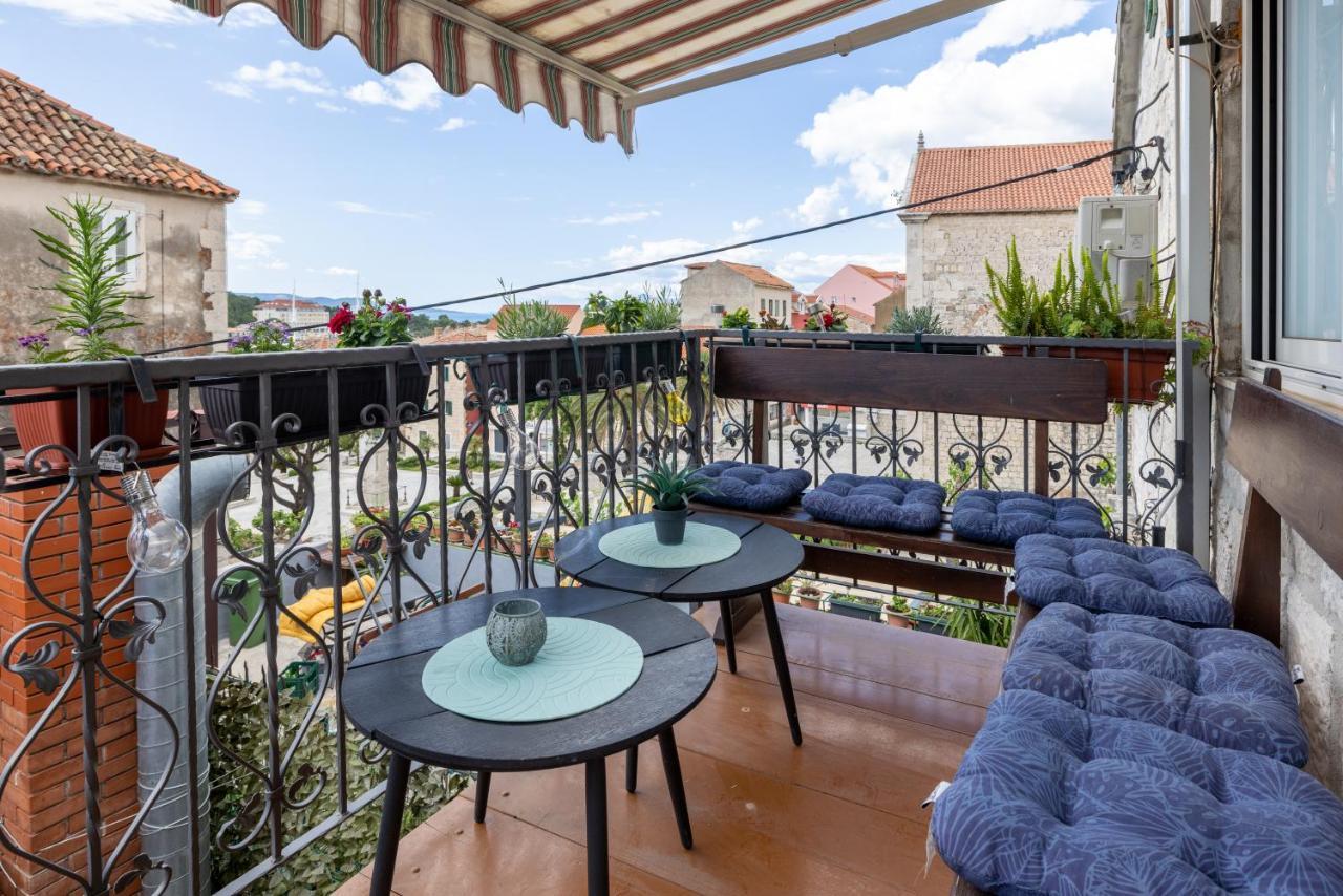 Guesthouse Rebecca Makarska Esterno foto